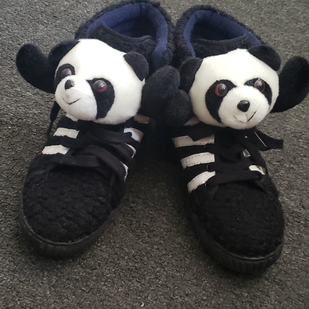 Panda shoes